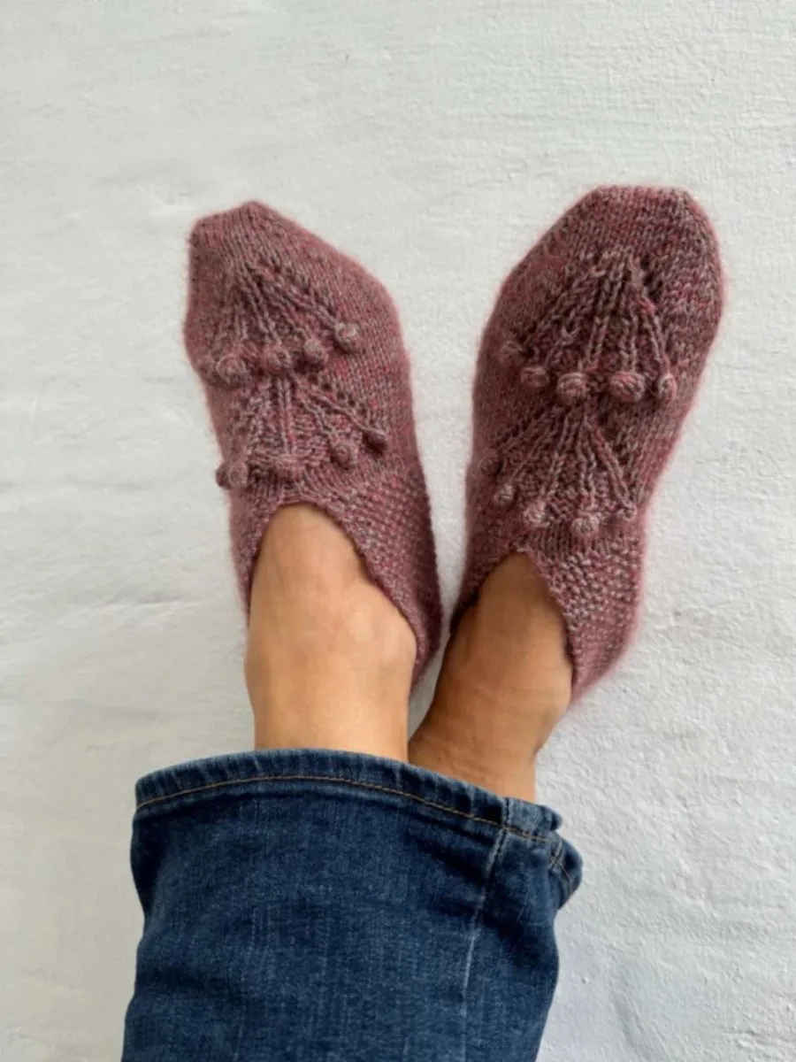 Ellinor cozy slippers, No 18   Silk mohair knitting kit