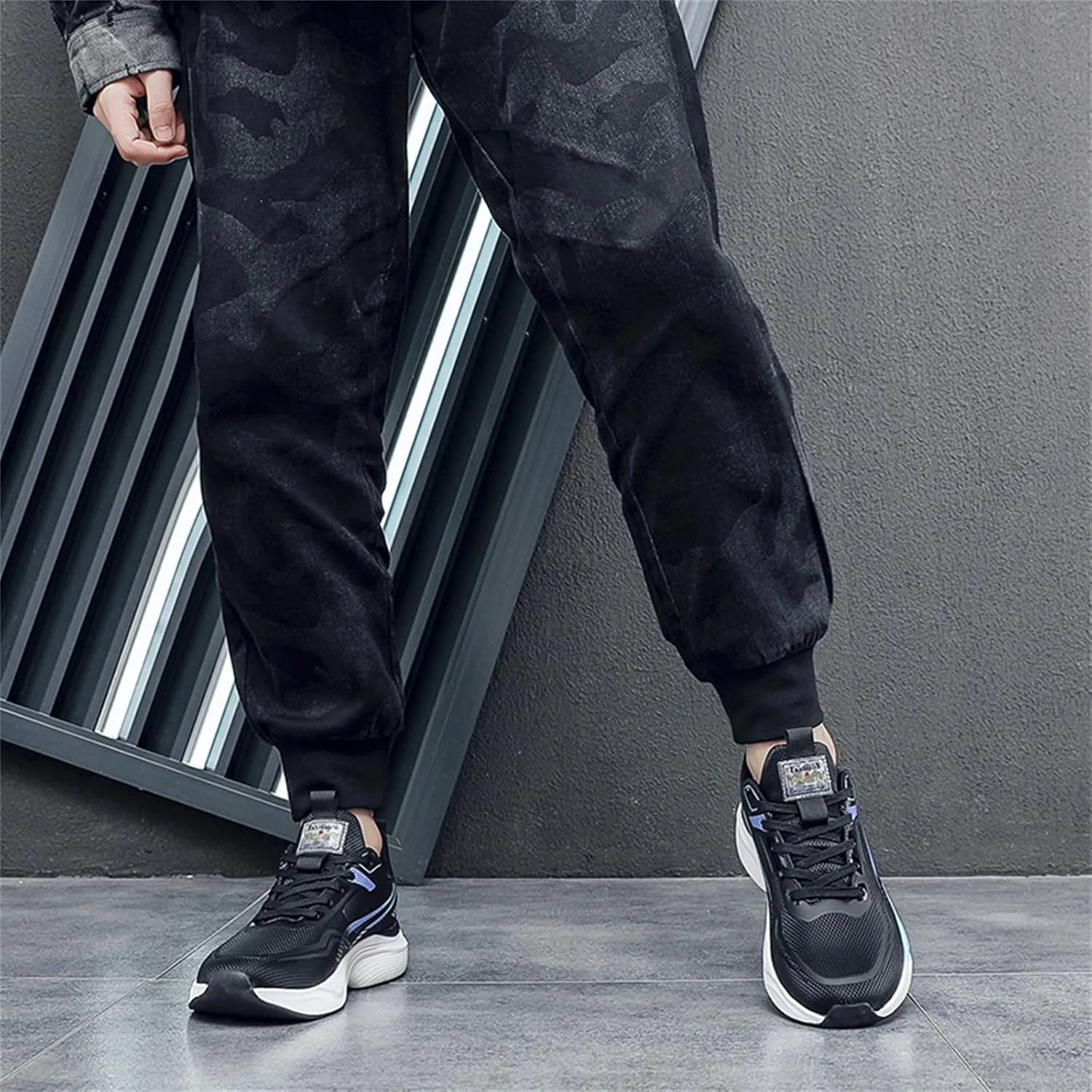 Mens Athletic Running Shoes Lightweight Walking Shoes Trail Mesh Breathable Sneakers Outdoor Jogging Shoes for Men