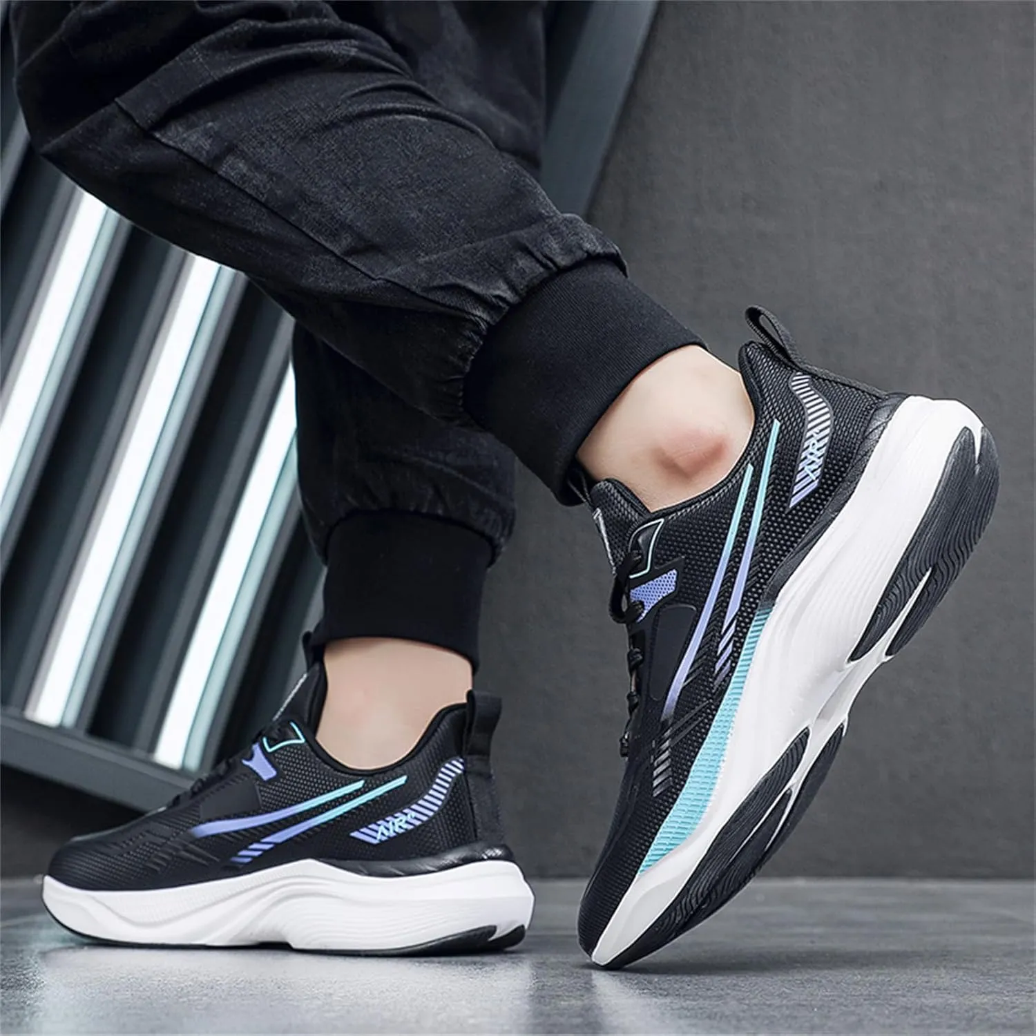Mens Athletic Running Shoes Lightweight Walking Shoes Trail Mesh Breathable Sneakers Outdoor Jogging Shoes for Men