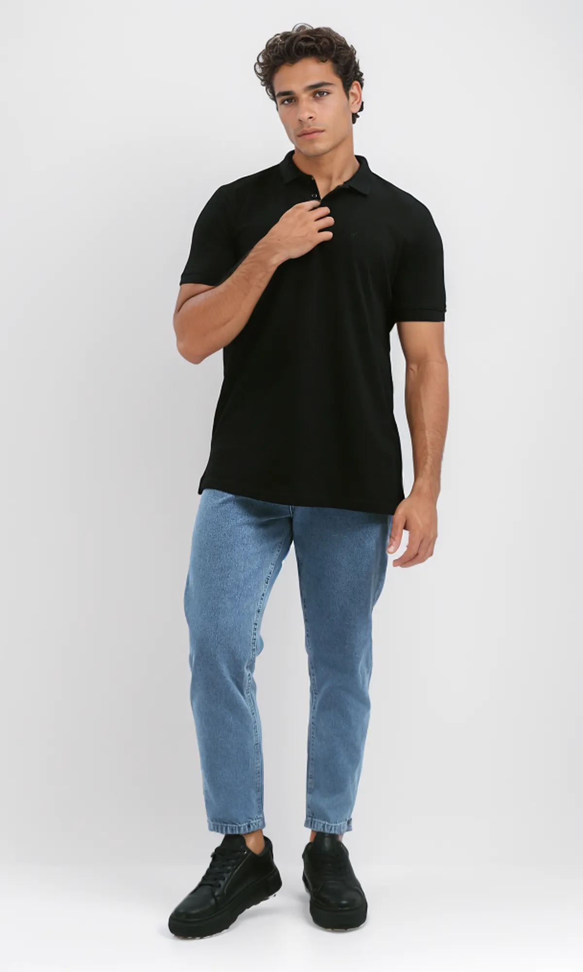 O192570 Regular Fit Black Solid Buttoned Polo Shirt