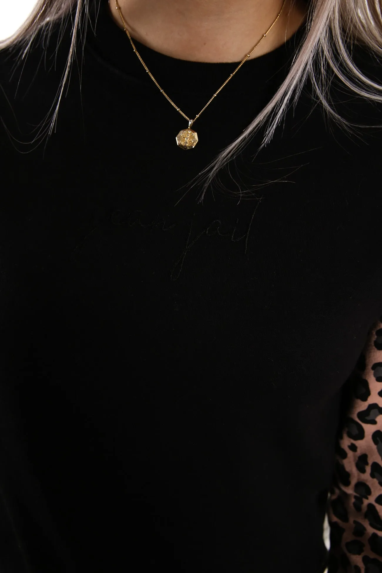 Queen Crew Black