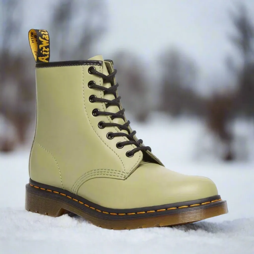 Taylor - Elegant lace-up boots